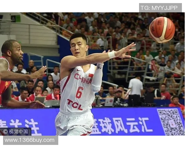 中国蓝队迎战立陶宛篮球强队期待精彩对决展现实力与风采